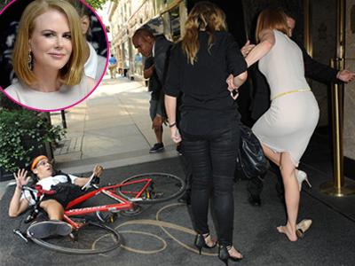 Nicole Kidman Tertabrak Sepeda Paparazzi Usai Hadiri New York Fashion Week