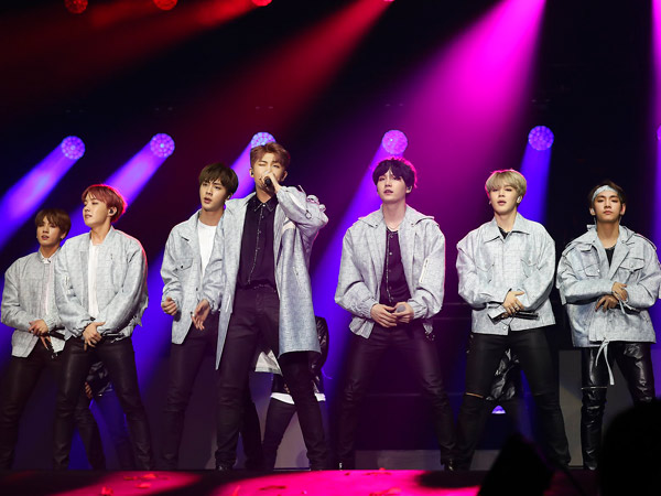 Daebak, BTS Langsung Juarai Hasil Sementara Billboard Music Awards 2017!