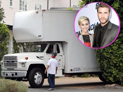 Truk Besar Angkut Barang Liam Hemsworth dari Rumah Miley Cyrus