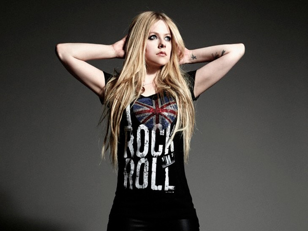 Karena Kondisi Kesehatan, Avril Lavigne akan Pensiun dari Musik?