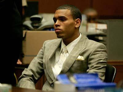 Pakai Ganja, Chris Brown Bebas Hukuman