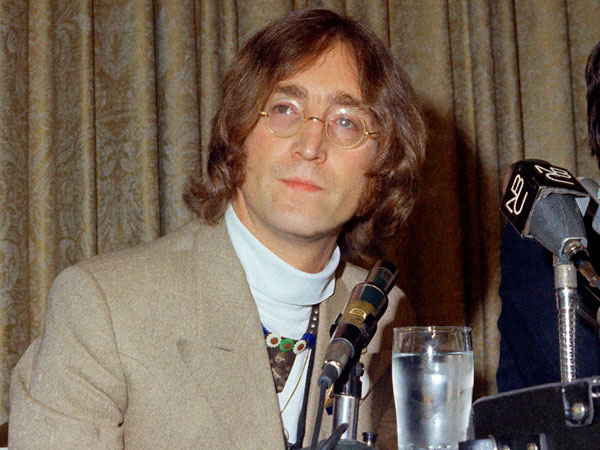 Peringati 4 Dekade Kematian John Lennon, Kerabat dan Keluarga Bagikan Kenangan di Twitter