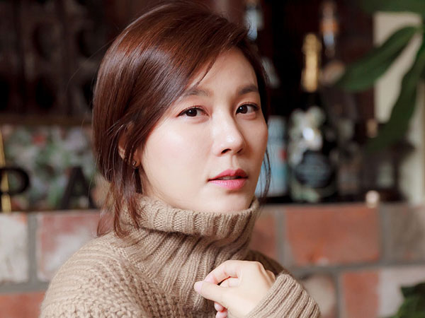 Hamil Anak Pertama, Kim Ha Neul Mundur Jadi MC 'Busan International Film Festival'
