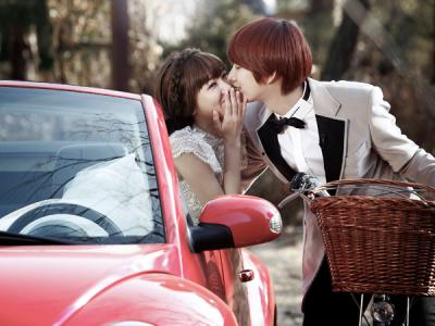 Heechul Goda Fans Dengan Ciuman Mesranya Bersama Puff Kuo