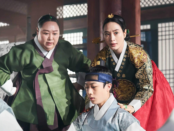 'The Queen's Umbrella' Pimpin Persaingan Drama Korea Akhir Pekan
