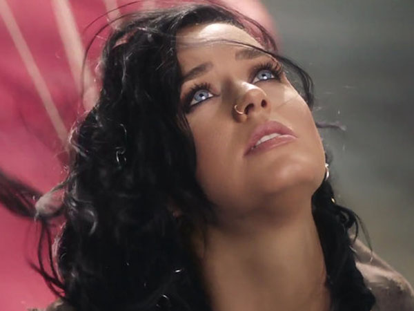 Dianggap Plagiat, MV ‘Rise’ Katy Perry dapat Kritikan Pedas!
