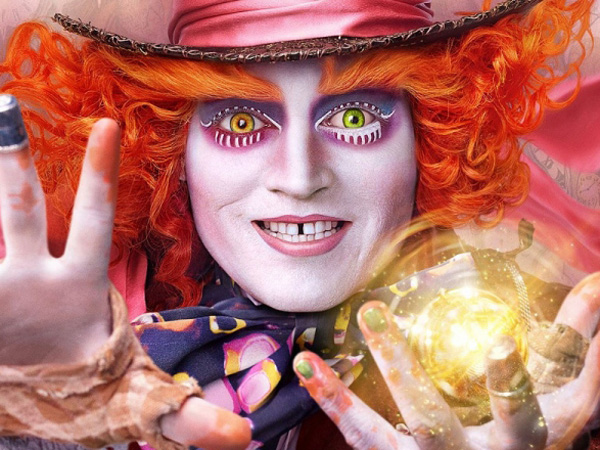 Sambut Perilisan ‘Alice in The Wonderland 2’, Johnny Depp Kejutkan Fans di Disneyland!