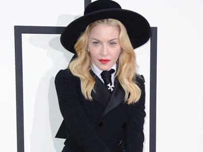 Wah, Madonna Akan Sutradarai Film Romantis Beda Agama?