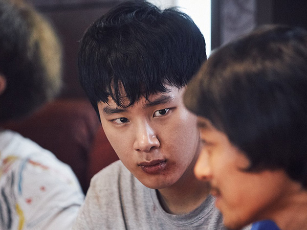 Akting Kim Dong Hee Kontroversial Tapi Dipuji di Serial Netflix Extracurricular