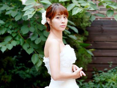 Lee Min Jung Nampak Sangat Tenang Hadapi Pernikahannya dengan Lee Byung Hun