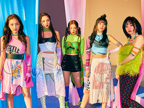 Red Velvet Ajak Kamu Menjelajahi Dunia Sihir di MV 'Zimzalabim'