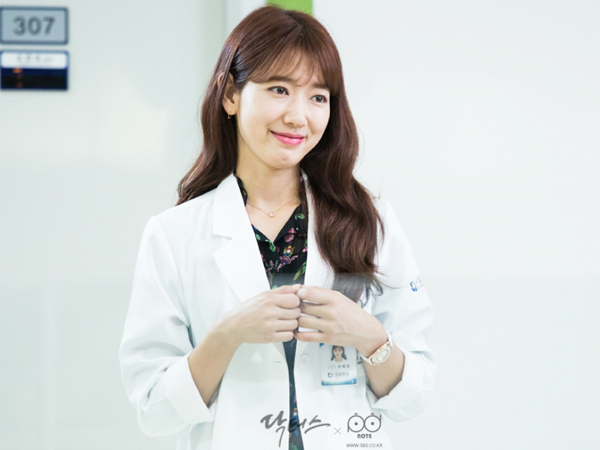 Kurang Realistis, Penampilan Park Shin Hye di 'Doctors' Kena Protes Netizen