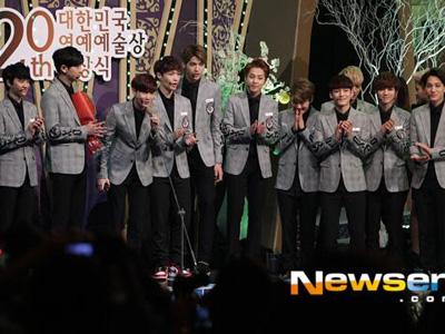 Inilah Para Idola K-Pop Peraih Penghargaan di 'Korean Entertainment Arts Awards 2014'!