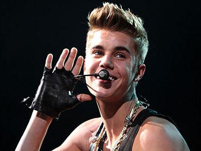 Adzan Berkumandang, Justin Bieber Hentikan Konser Sejenak
