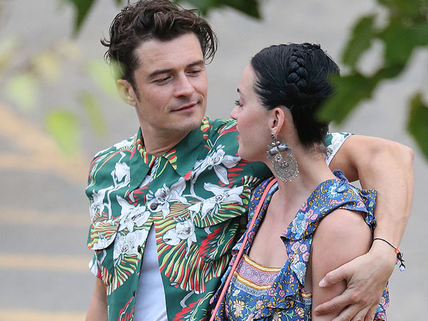 Liburan Bersama Ke Italia, Katy Perry Bikin Orlando Bloom Terlihat Tanpa Busana!