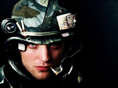 Demi Peran Mission: Blacklist, Robert Pattinson Rajin Ngegym