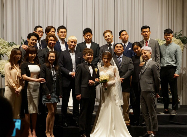 Pernikahan Song Baek Kyung 1TYM Jadi Tempat Reuni Artis YG Entertainment