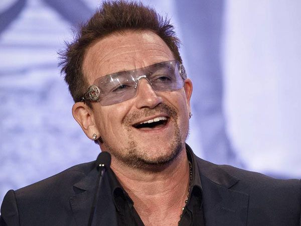 Duh, Pintu Pesawat Pribadi Bono U2 Terlepas di Tengah Penerbangan!