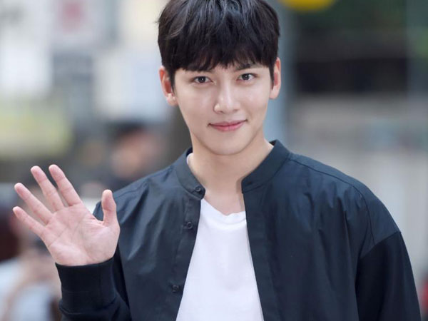 Selamat Bertugas! Begini Penampilan Ji Chang Wook yang Masuk Wajib Militer Hari Ini