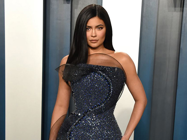 Kylie Jenner Diam-Diam Sumbang Rp 16 Miliar Bantu Tenaga Medis Lawan Corona