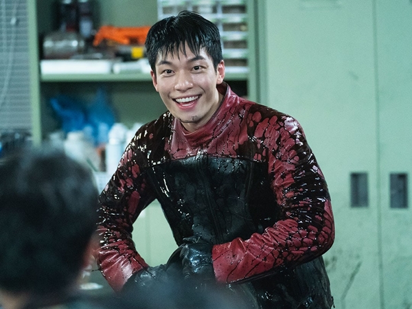 Wi Ha Joon Tunjukkan Sisi Gila di Drama Bad and Crazy