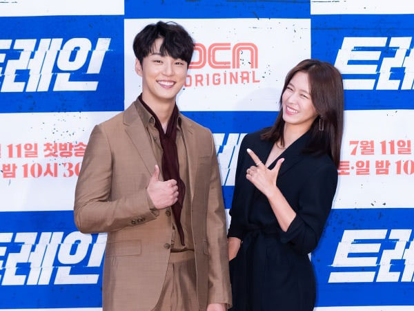 Yoon Shi Yoon dan Kyung Soo Jin Ungkap Alasan Bintangi Drama 'Train' dan Kesan Kerja Bareng