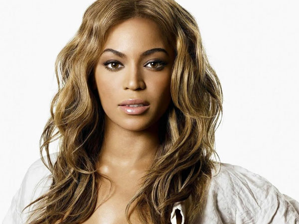 Beyonce Knowles Dikabarkan Sudah Lahirkan Anak Kembarnya