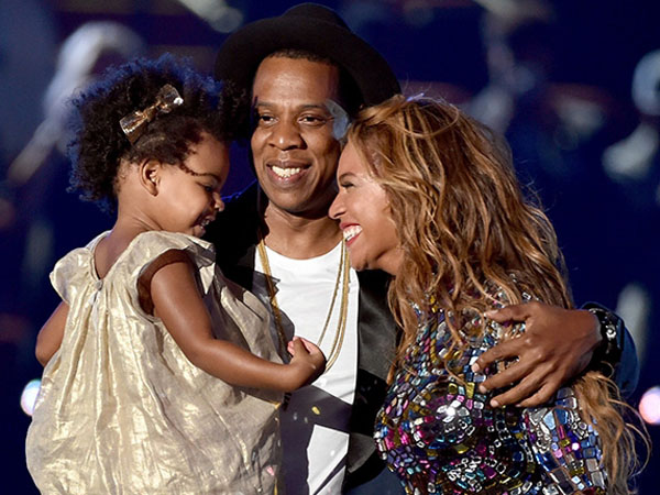 Bantah Akan Cerai, Beyonce Liburan Manis Bersama Jay Z dan Blue Ivy!