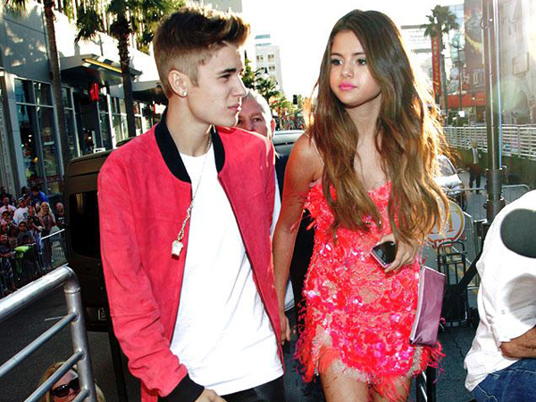 Justin Bieber Kembali Unggah Foto Mesra Dengan Selena Gomez!