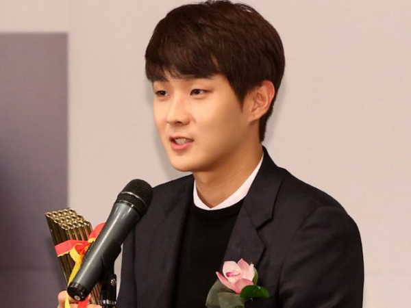 Selamat, Choi Woo Shik Kembali Raih Penghargaan Di 'Korean Association of Film Critics Awards’!