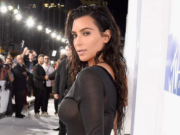 Sempat Ragu dan Berbebat, Perampok Kim Kardashian di Paris Komplotan Amatir?