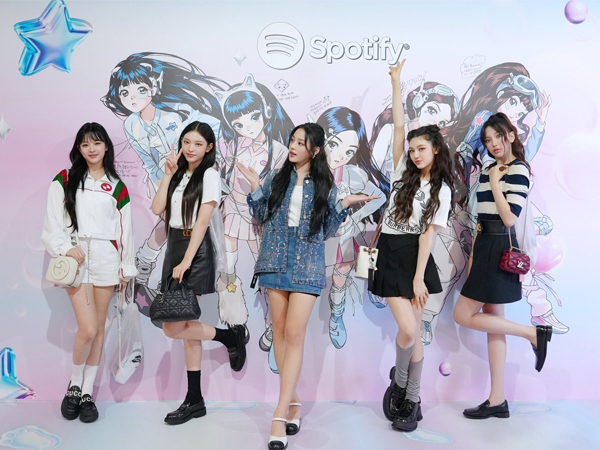 NewJeans Menjadi Artis K-Pop Tercepat yang Capai 2 Miliar Streaming di Spotify