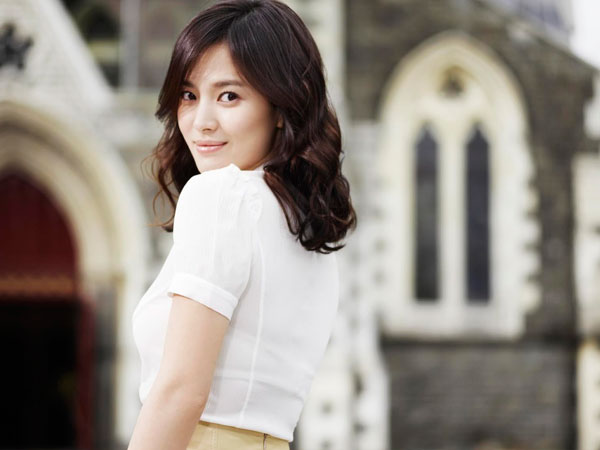 Akting Sebagai Ibu, Song Hye Kyo Masih Belum Mau di Panggil 'Ahjumma' ?