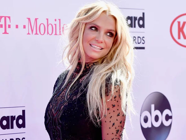 Kecewa, Fans Britney Spears Buat Petisi Soal Video Klip Baru 'Make Me'!