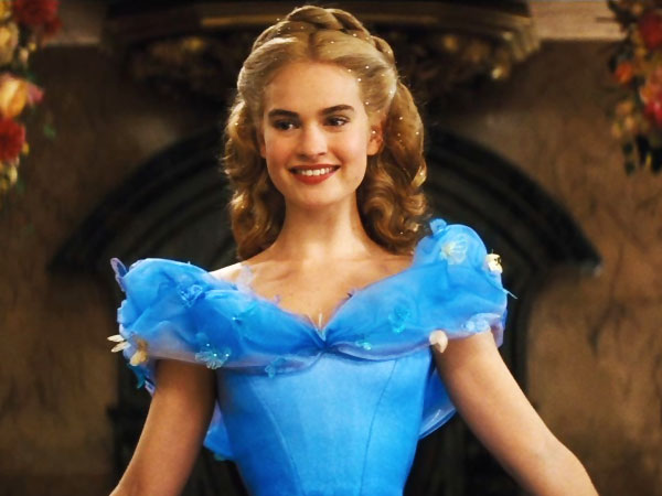 ‘Cinderella’ Akhirnya Rilis Trailer Perdananya yang Sarat Keajaiban!
