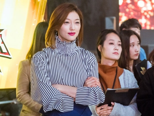 Wanita Merah 'Goblin' Lee El Berubah Jadi Sekretaris Cantik di Drama 'Hwayugi'