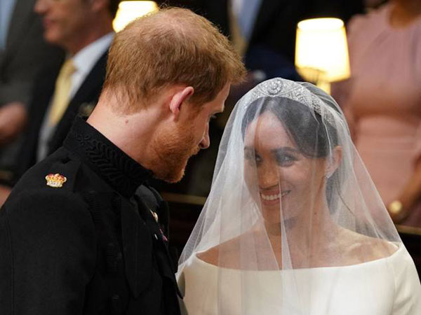 Selamat! Pangeran Harry dan Meghan Markle Resmi Jadi Suami Istri!