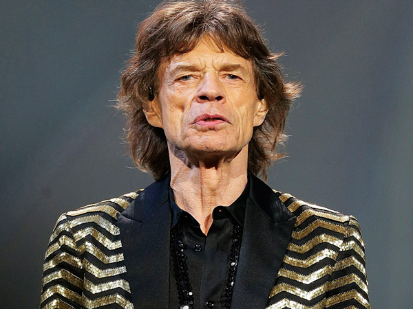 Menginjak Usia 73 Tahun, Mick Jagger Kembali Jadi Ayah untuk Anak Kedelapannya!