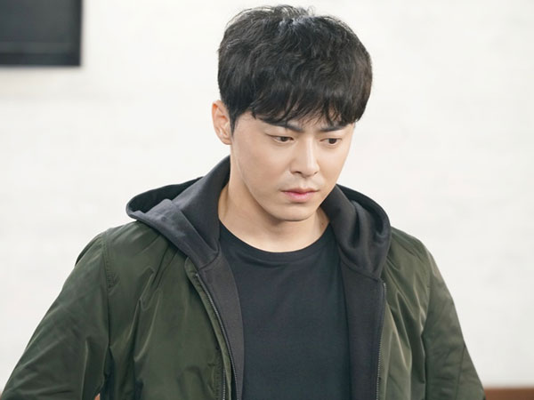 Intip Penampilan Jo Jung Suk Jadi Detektif Ganteng di Drama 'Two Cops'