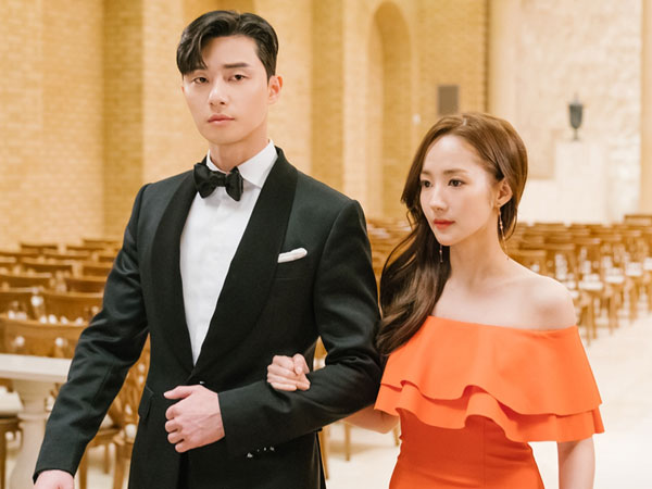 Park Seo Joon dan Park Min Young Jadi 'Power Couple' di Teaser Drama Baru tvN