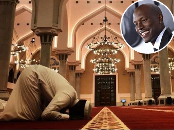 Sujud di Masjid Agung, Aktor ‘Fast & Furious’ Ini Benar-Benar Masuk Islam?