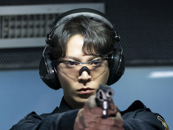 Pesona Joo Won Jadi Detektif Ambisius nan Karismatik di Drama Alice
