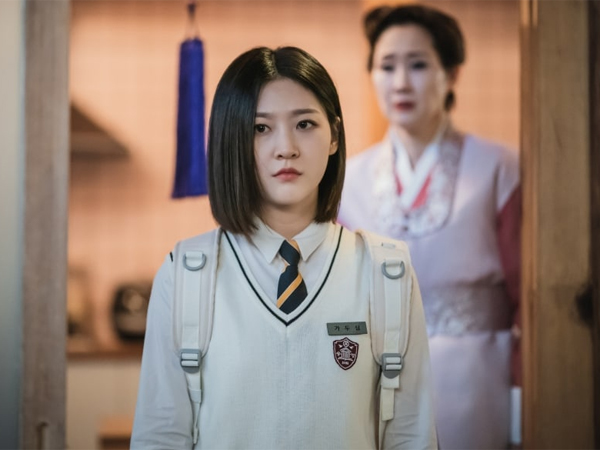 Kim Sae Ron Hadapi Nasib Jadi Dukun Generasi Ketiga di Drama Fantasi Baru