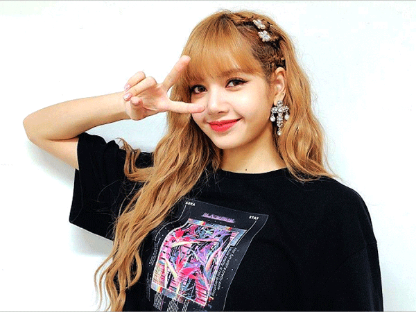 Lisa BLACKPINK Siap Rilis Photobook Spesial di Hari Ulang Tahun Berjudul '0327'