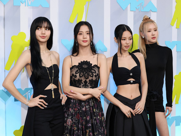 BLACKPINK Meraih Daesang Pertama dari Seoul Success Awards