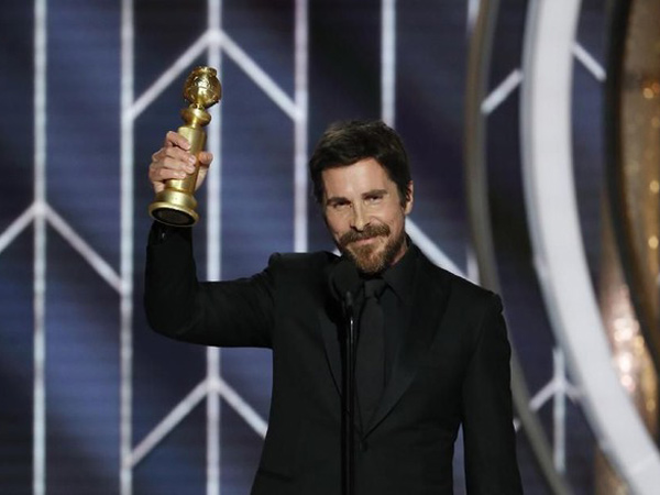 Ucapan Terima Kasih Christian Bale Pada Setan Saat Terima Piala Golden Globe 2019