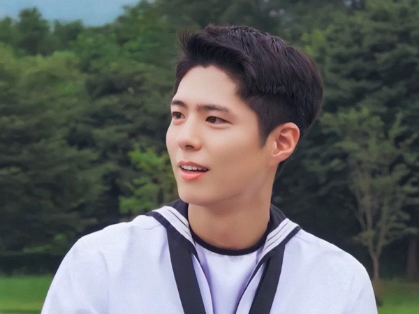 Video Park Bo Gum Jadi Keyboardist Band Militer Cover Lagu Oh My Girl