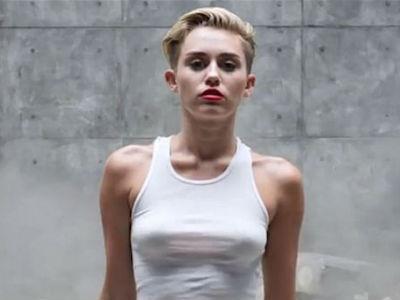 Miley Cyrus Kembali Pecahkan Rekor Lewat Video 'Wrecking Ball'!