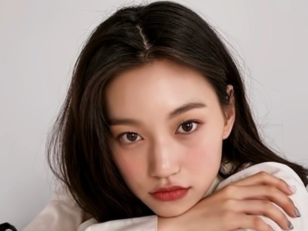 Kim Doyeon Weki Meki akan Perankan Versi Muda Honey Lee di Drama Terbaru