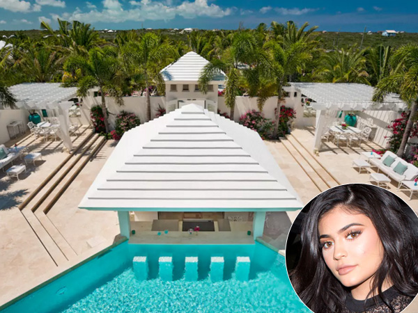 Lanjutkan Perayaan Ultahnya, Kylie Jenner Habiskan Liburan di Resort Senilai 654 Miliar!